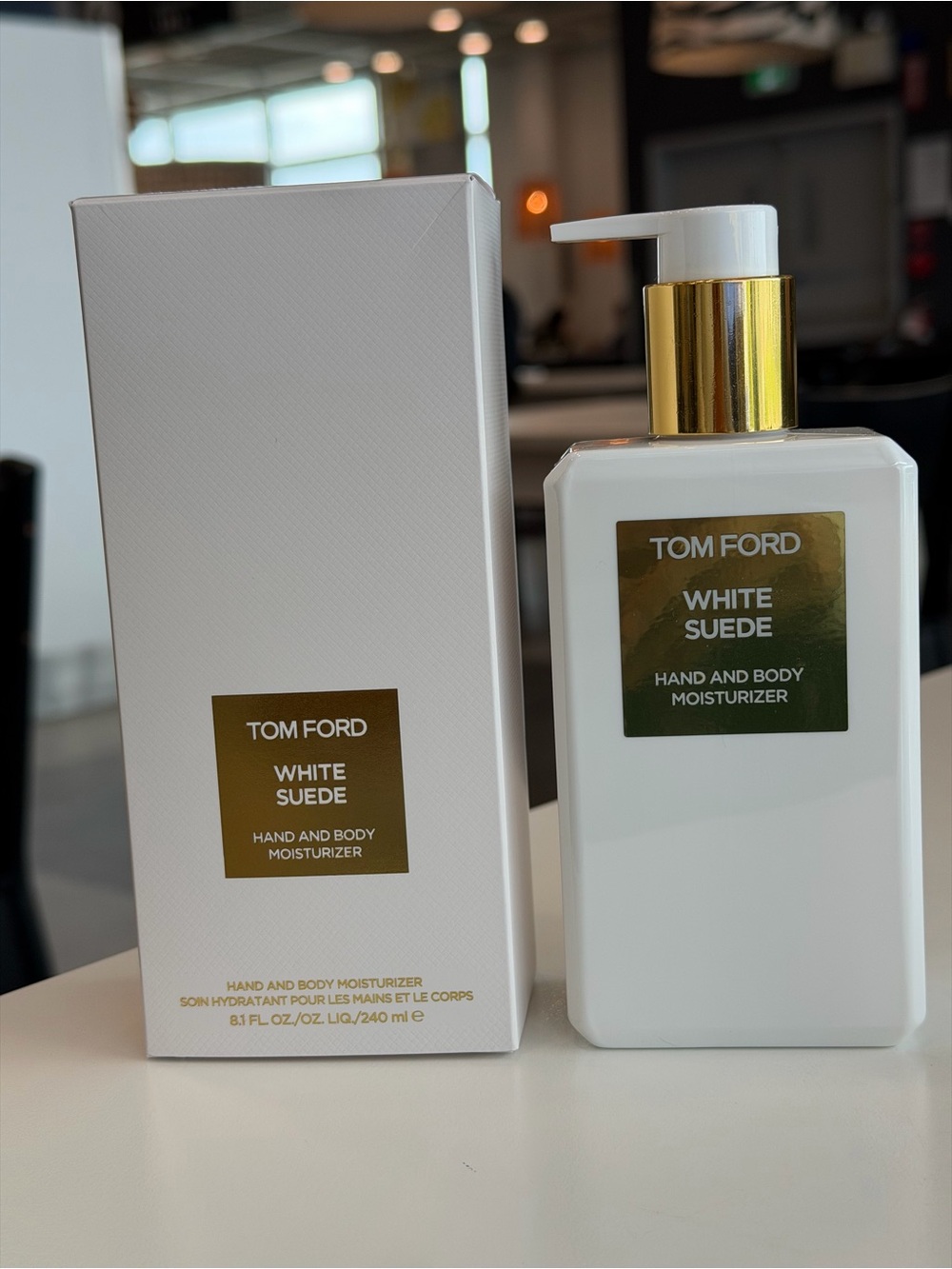 Tom Ford White Suede Hand & Body Moisturizer - 240ml